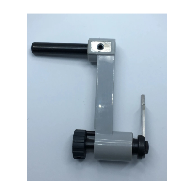 Eje cuchillo móvil original SINGER cód. 416677301