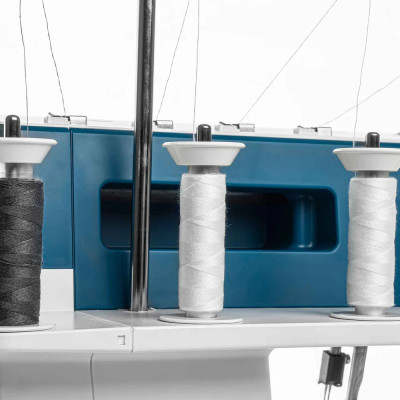 PFAFF admire 1000 macchina tagliacuce | Overlock