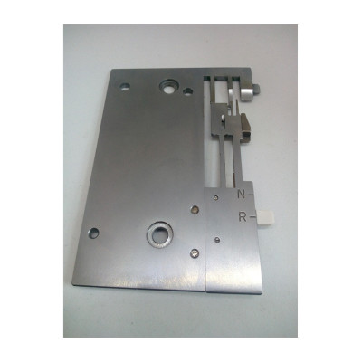 Complete needle plate Singer Pfaff Hsv 416362301